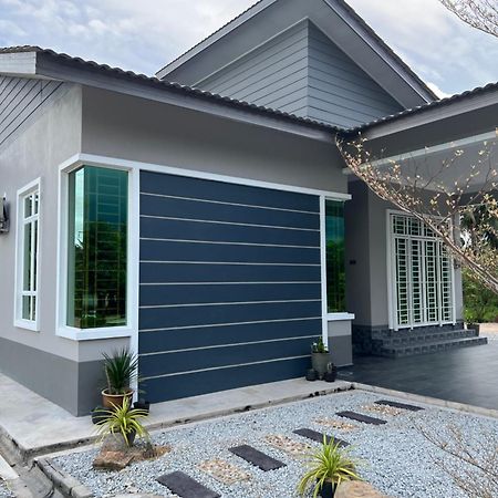 Majestic Homestay - Pasir Puteh Exteriér fotografie