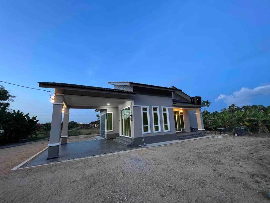 Majestic Homestay - Pasir Puteh Exteriér fotografie